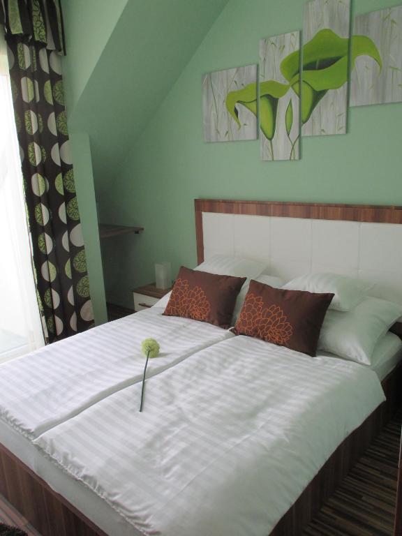 Alpha Apartman Sárvár Sarvar Quarto foto